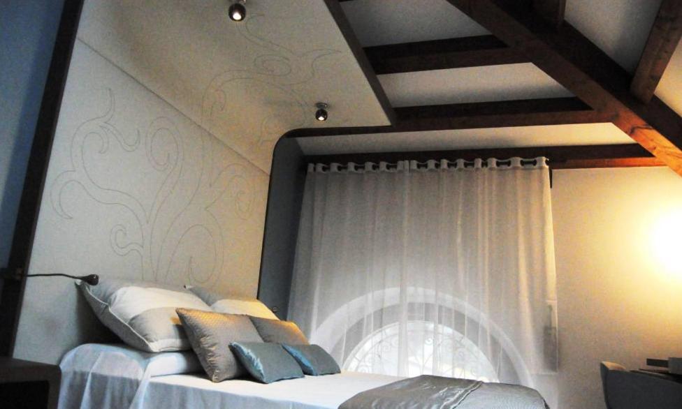 Hotel Palazzo Fortunato SantʼAgata di Militello Habitación foto
