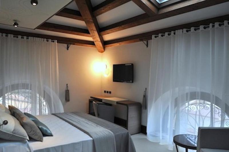 Hotel Palazzo Fortunato SantʼAgata di Militello Habitación foto